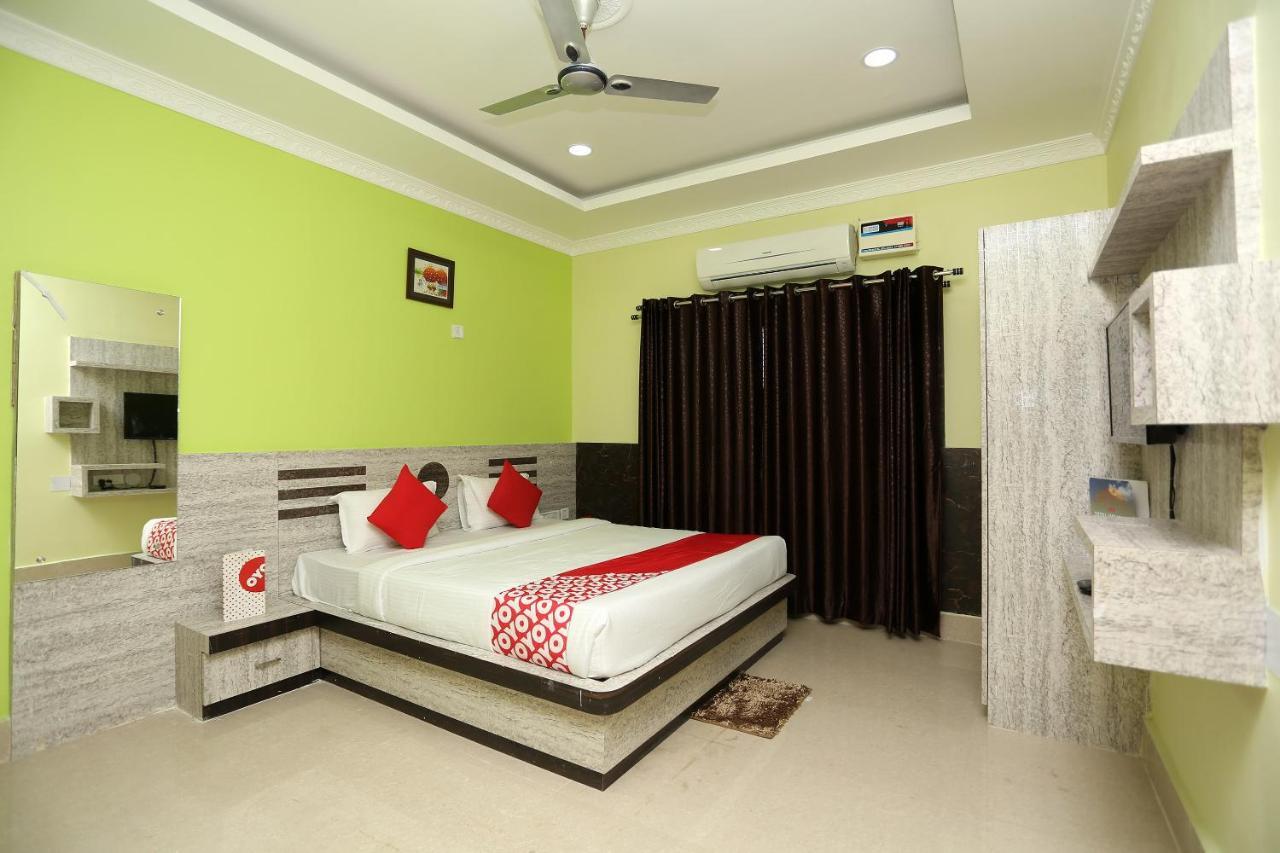 Oyo 24317 Aditya Guest House 3 Bhubaneswar Exterior photo