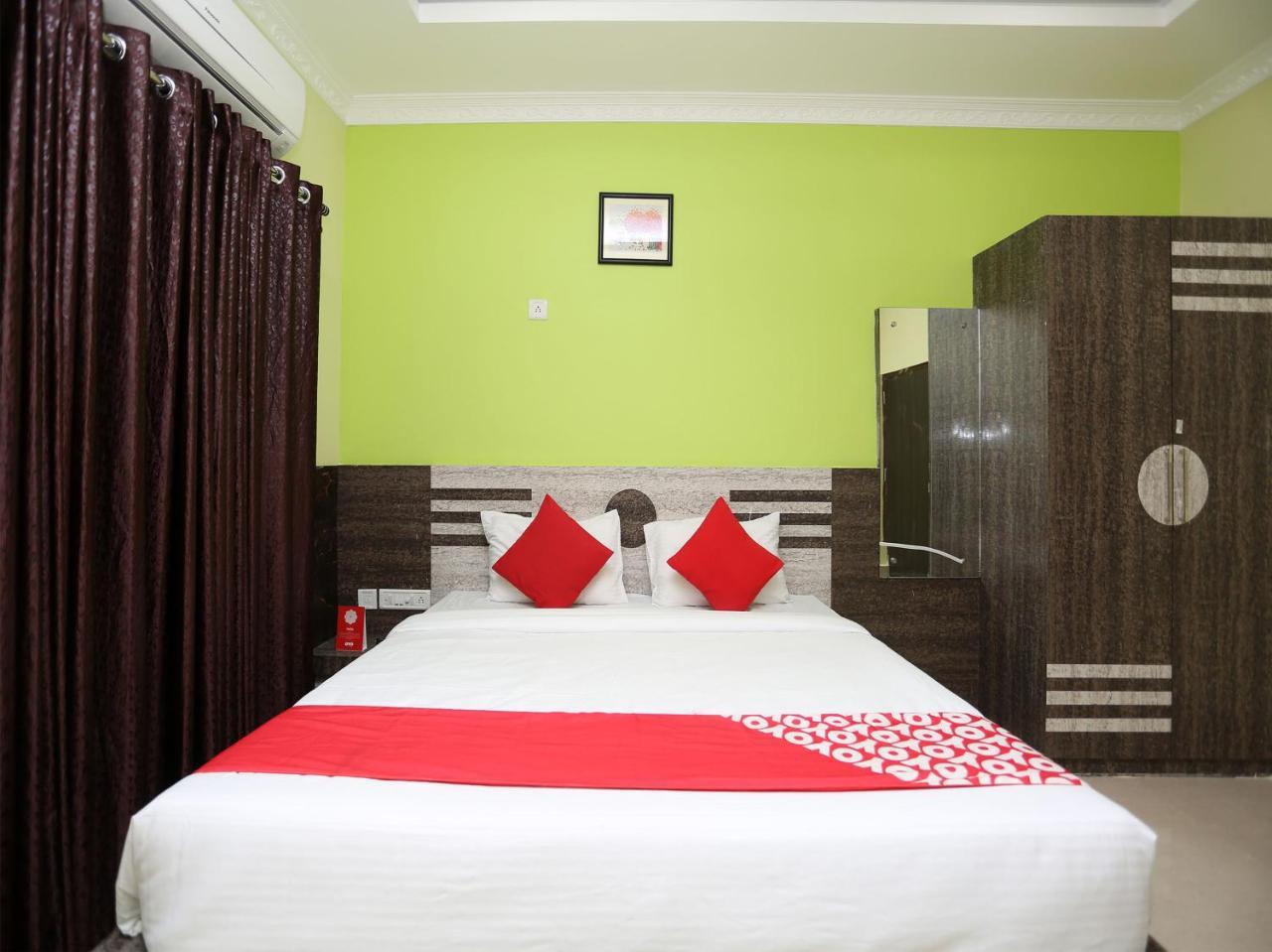 Oyo 24317 Aditya Guest House 3 Bhubaneswar Exterior photo
